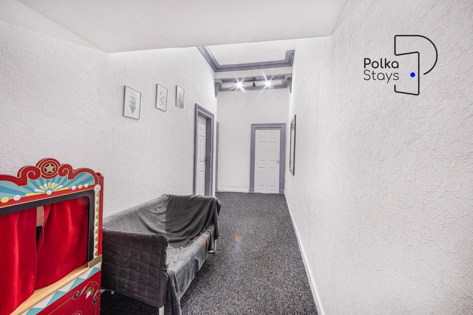 Polkadot Winter Gardens - Large Modern Apartments In Blackpool By Polkastays エクステリア 写真